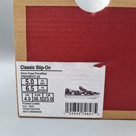 New Vans Classic Slip-On Vans Crew Floral Red and Blue Women's Size 6.5 - Picture 9 of 9